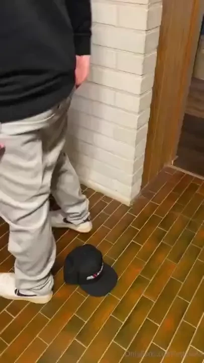 Wow what a load of cum on my sk8erboy cap 
