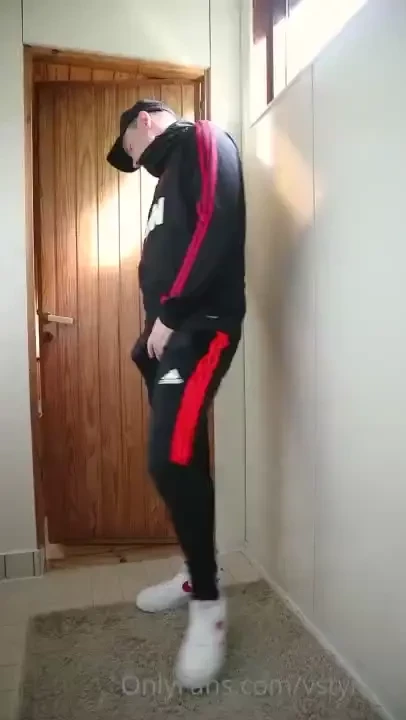 Adding some more cum on my adidas trackies that i ve been using as a 