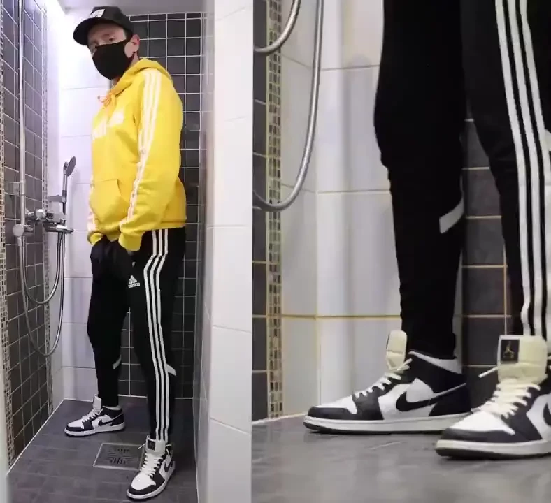 Wet monday wearing my black adidas condivo 12 trackies with a yellow 
