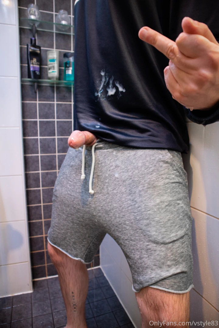 vstyle83 - Wet monday i m in my hockey training kit hitting the shower after a part 16 