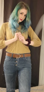 Little peek into the striptease d part 3