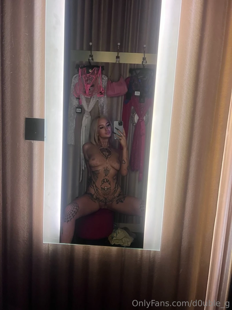Trying on lingerie gets this pussy wet 