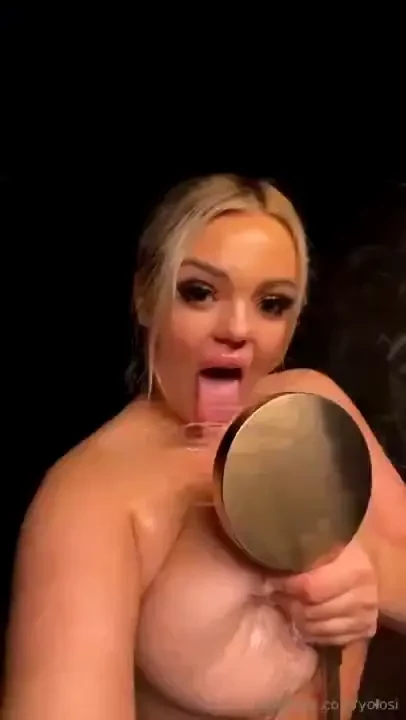 Lass uns zusammen duschen gehen let s take a shower together 
