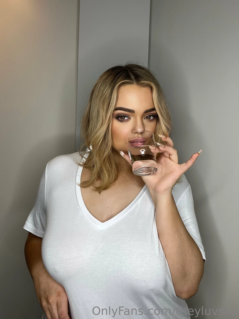 Oops i dropped the water swipe to see the mess 