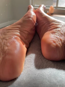 Happy solesunday head to vip to see full set of photos and videos