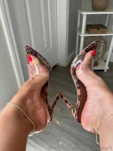Happy friday thanks my lil datelessvboy