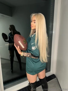 Katotaaks peli yhes wanna watch the game with me part 1