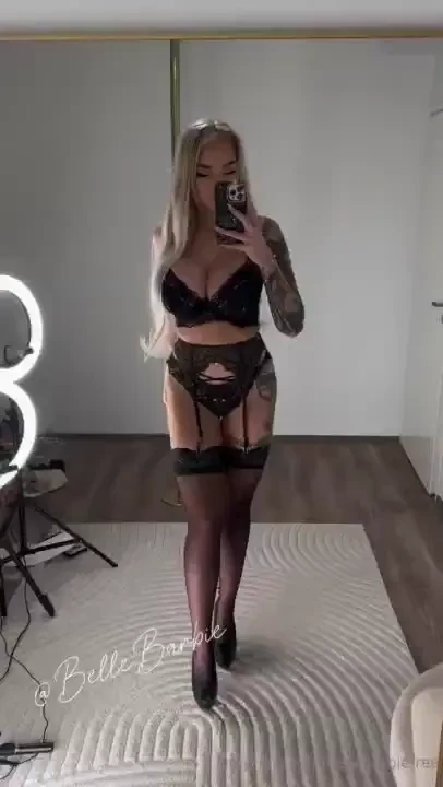 Im online right now baby tip me 10 and i show you how wet i am 