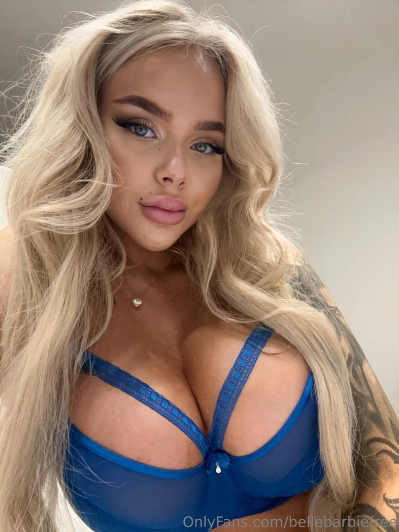 Subscribe to my vip bellebarbie and get an orgy video immeadiatly 