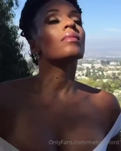 Im the kinda girl that s gonna make you wonder who you are part 3