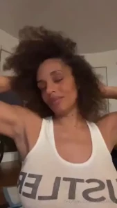 If you re hard send me a pic