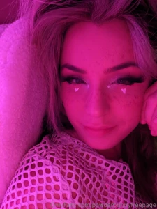 Pretty and pink part 21