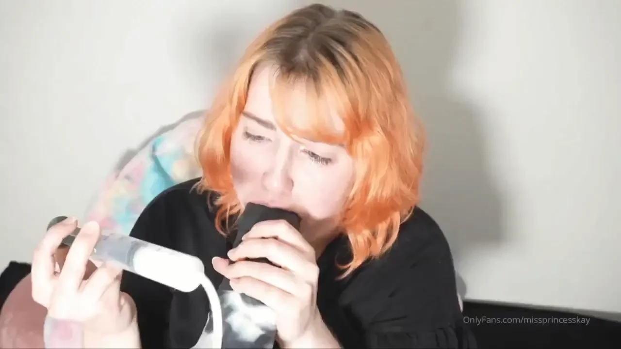 Alright a brand new short clip with deepthroatry and some throatpiery 