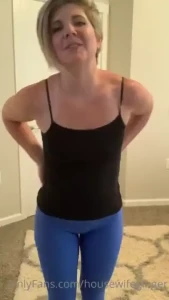 Little update and sexy yoga pants