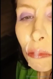 Such a happy little cumslut