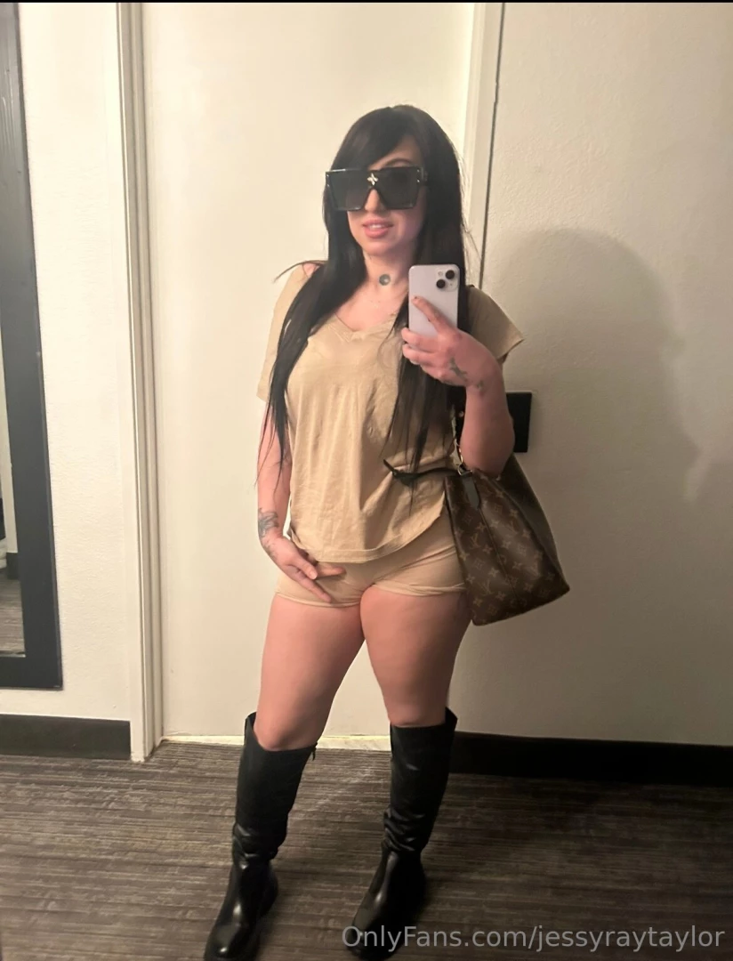 Pov you come home to me looking like this 