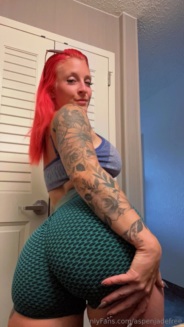 It s soo hard to get my pants up over my big ass can you help part 3 