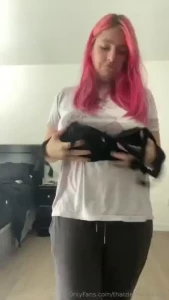 New very confusing outfit just dropped