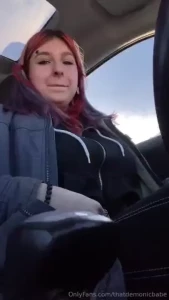 Some more public flashing content for you lol