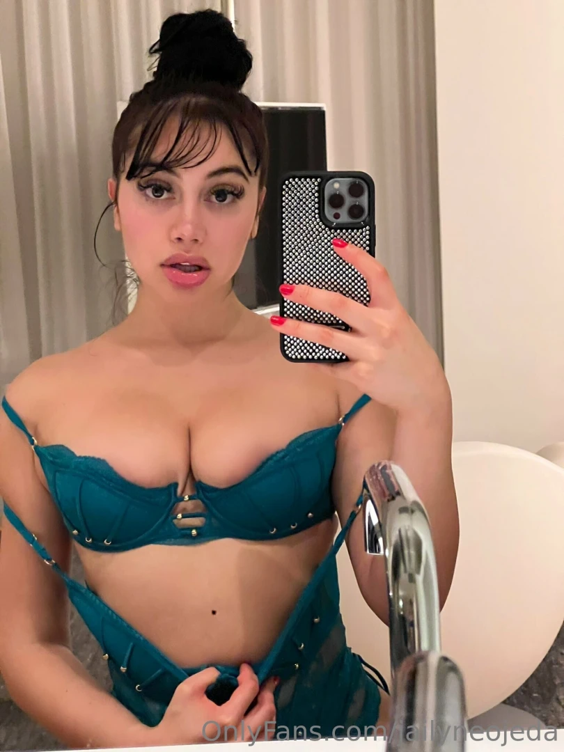 Oml i just got signed to something crazy wtf i cant say too much nda 