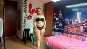 Estar respondiendo mensajes hoy no tengas verg enza sal dame al dm