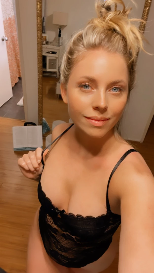 If you missed my live last night check your dms 