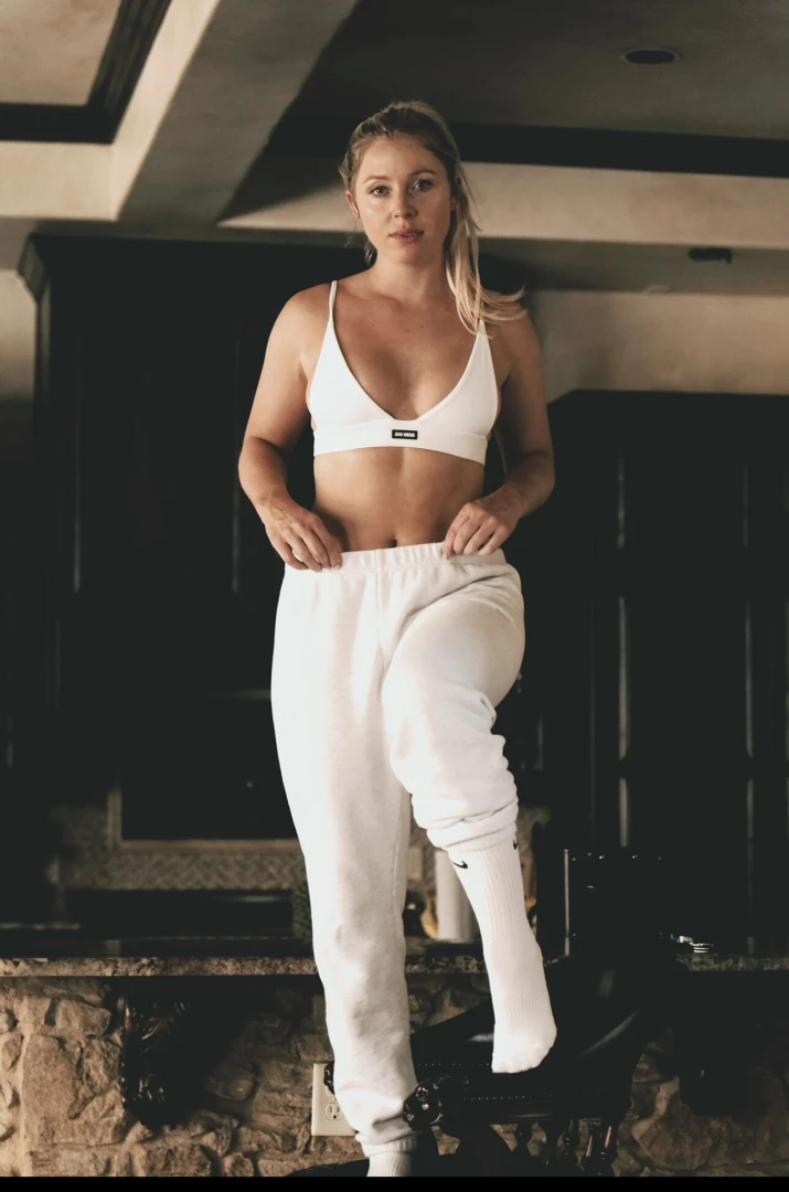 Going live tonight watching rings of power 7 30 central 