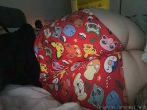 I ve been sick in bed all weekend migraines are kicking my ass right