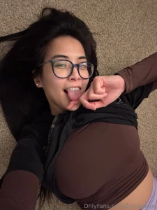 Go like alllll my posts in insta and twitter if u loveeeee me