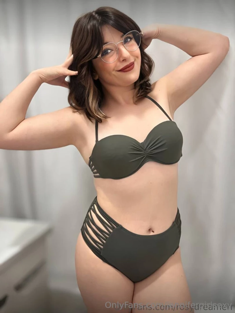 She rosydreamerr needs your cock more than ever this beauty will play part 275 