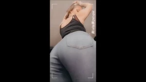 Jeans fetish ass tease snap vid full video 2min includes mini gallery
