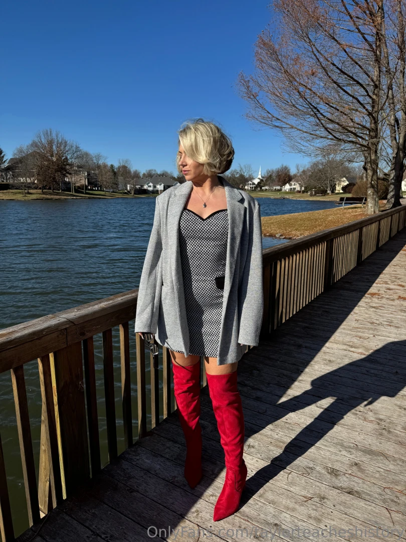 Amid the hustle and bustle of the holiday season don t forget to take part 3 