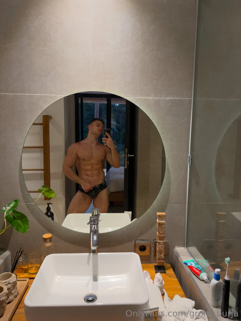 Uploading more hot content very soon main page grom_burja_vip part 1 