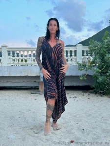 Just enjoying the summer want me to make your day hotter part 1