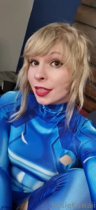 Free pics to those who will show me some love today x