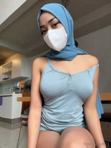Virgin nympho for 6 months sya she s super horny and wants new cocks part 4