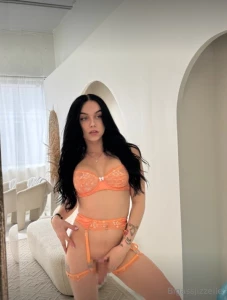 Hey you i bet you are going to appreciate an elegant trans girl like