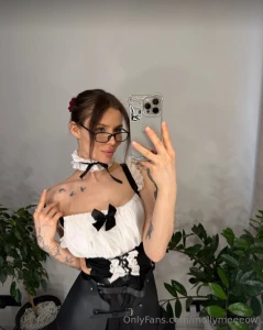 Hurry up and message her if you need help cleaning your house she will part 1