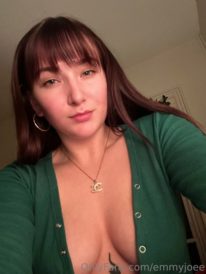 Do i look cute or fuckable 