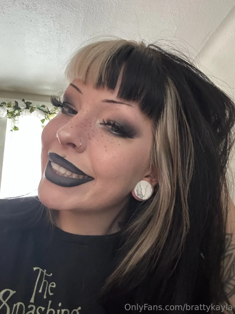 Oh hey my joi just dropped on my vip page if you wanna go sub there 