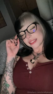 Im rewatching game of thrones for the third time lmao