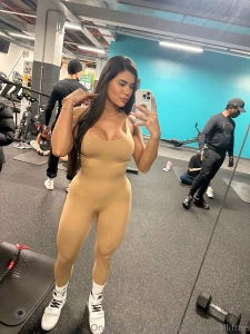 Who s up for a workout buddy