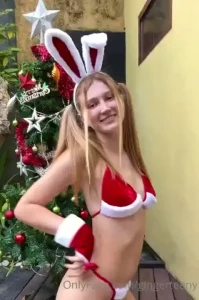 Relationship status single and ready to jingle part 4