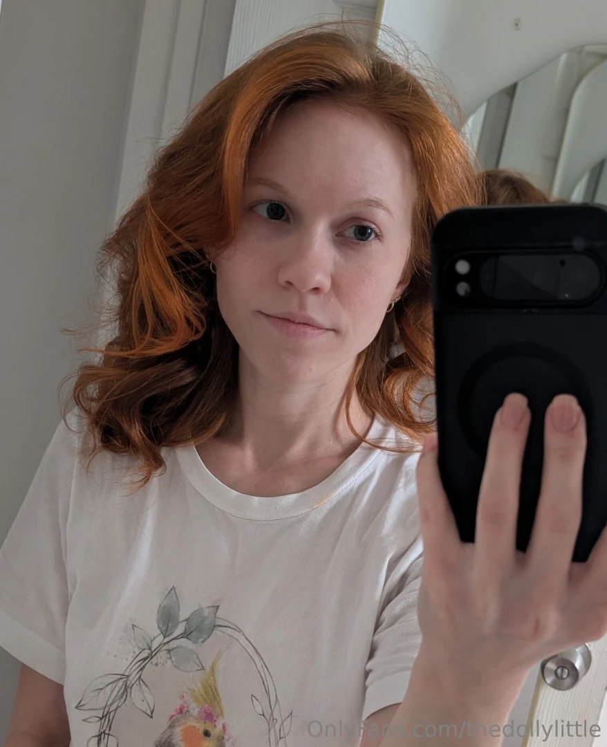 Practicing curling my hair how d i do now to add some cute makeup 