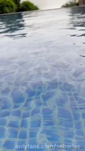 Met this one by the pool in my holidays and followed him to his room