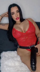 Don t be afraid come closer and sit next to mommy i won t do anything