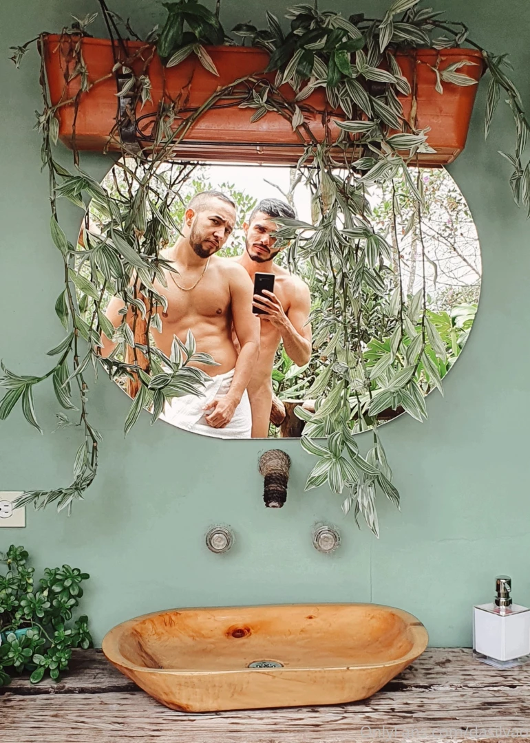 Do you want to see more of yoaolive 