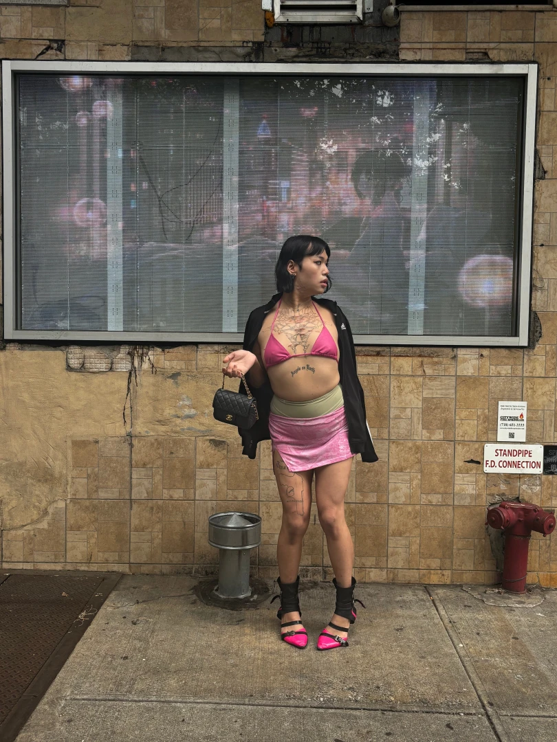 Heyyyy can i distract you 