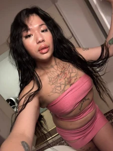 Can you help me take this off babyyy dm me for something