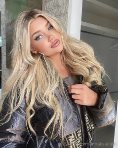 Keep calm and flirt on part 11